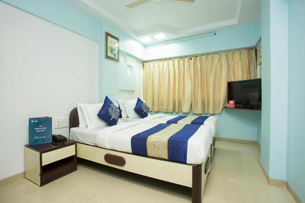 Hotel Kalpana Palace, Мумбай Екстериор снимка